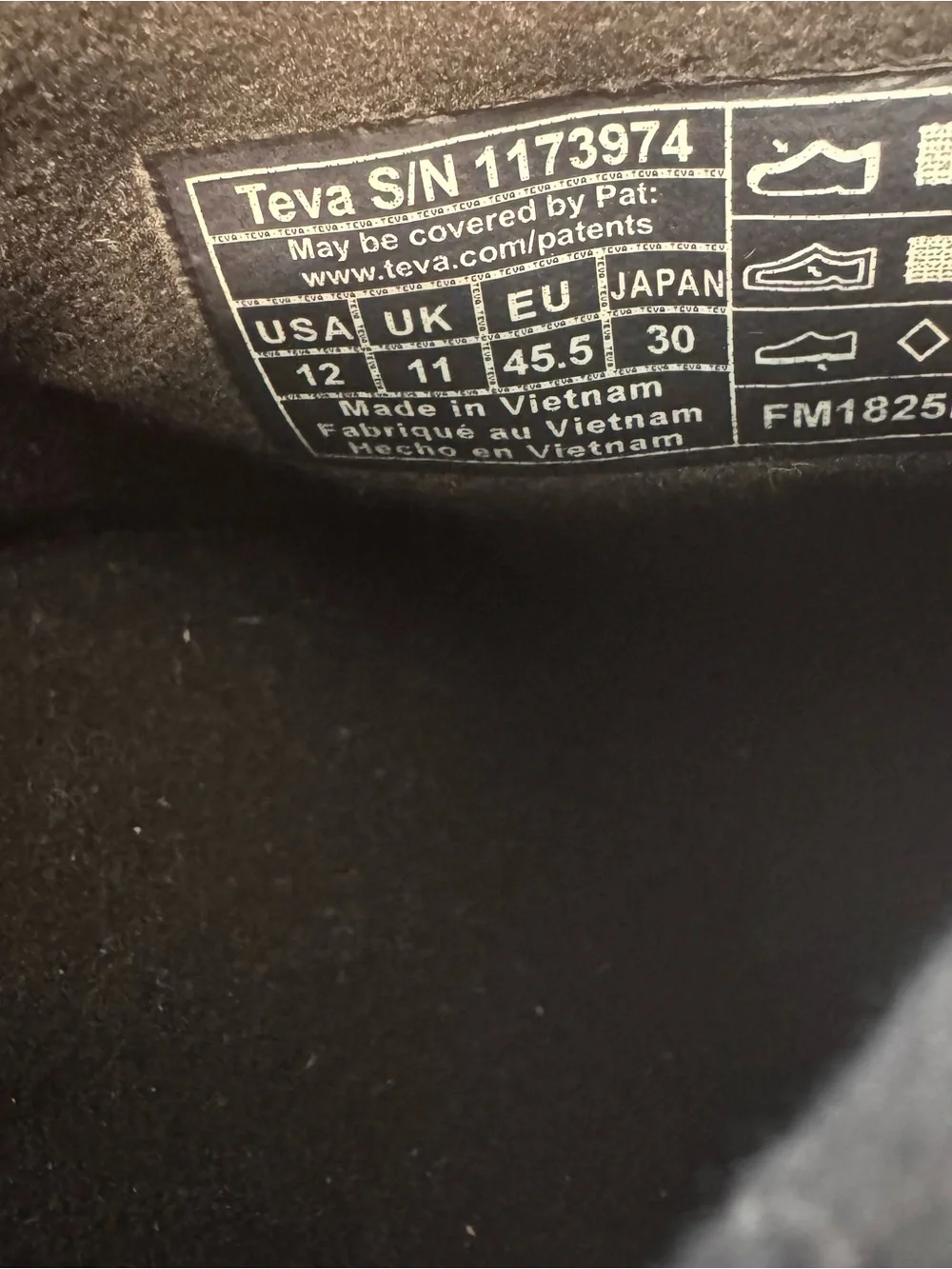 TEVA Mens ReEmber Camp Casual Slip-Ons Black Mens US Size 12 NWOB Comfort